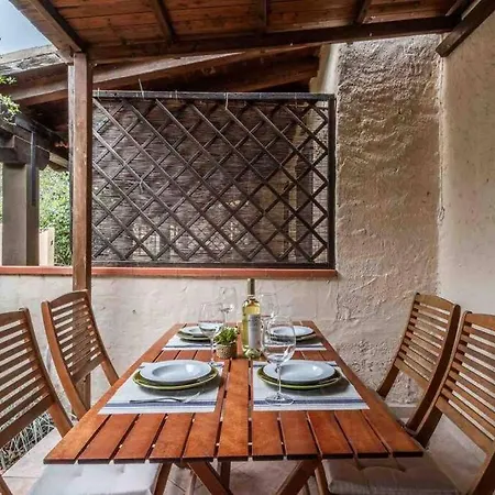 A 4 Minuti Dal Mare E Dal Centro Paese! Incantevole Indipendente Con Giardino *