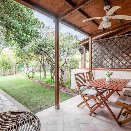A 4 Minuti Dal Mare E Dal Centro Paese! Incantevole Indipendente Con Giardino